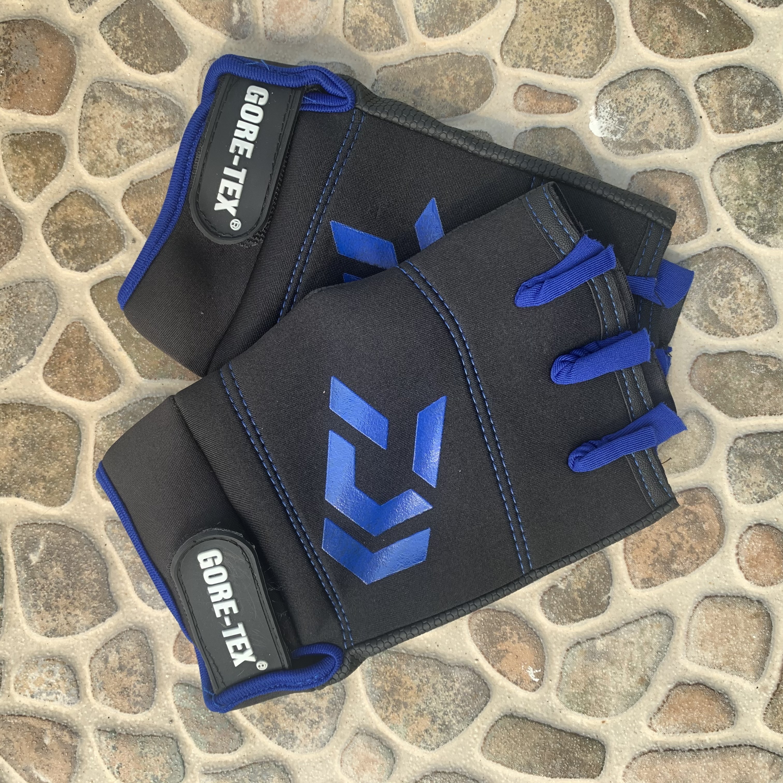 Fishing Gloves Blue